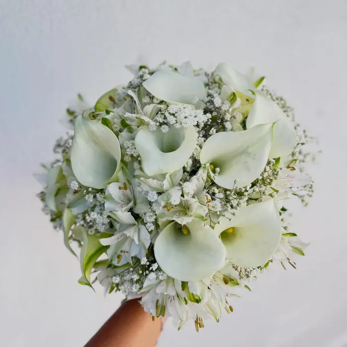 Buquê de noiva branco e verde