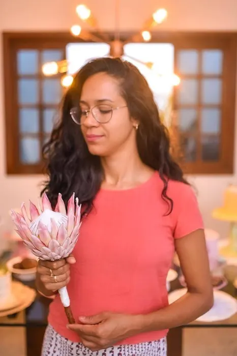 Raquel Oliveira, florista da Lírios do Campo